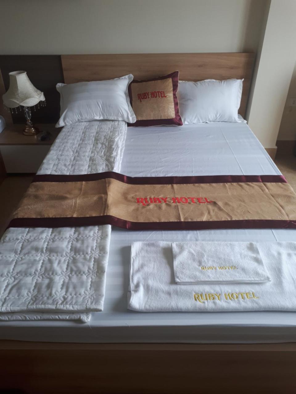 Vinh Yen Ruby Hotel מראה חיצוני תמונה
