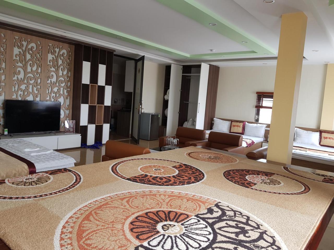 Vinh Yen Ruby Hotel מראה חיצוני תמונה